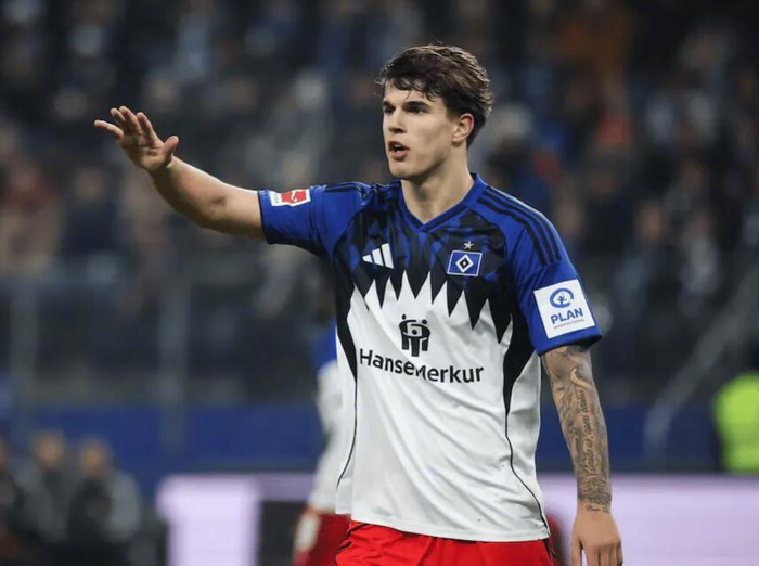 巴萨瞄准国际米兰中卫巴斯托尼及年轻天才武斯