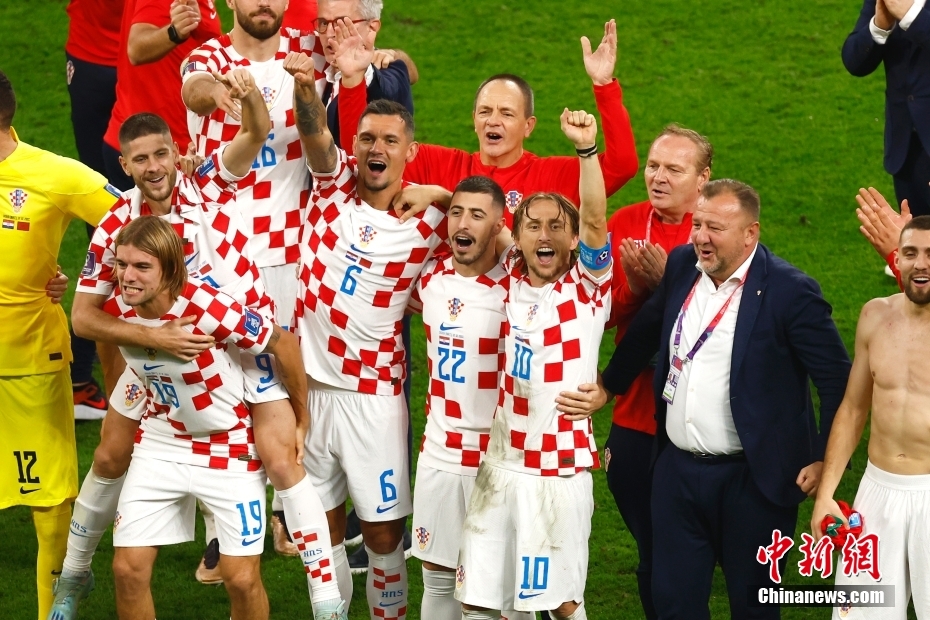 莫德里奇率克罗地亚登顶世界杯季军宝座