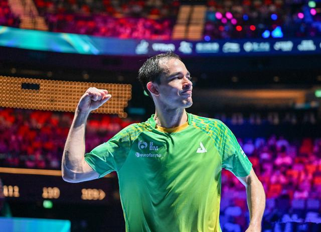 樊振东能否保持奥运巅峰状态引热议，郝帅直言