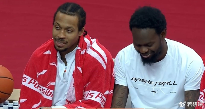 江苏男篮遭福建男篮点球大战逆转 贾尔斯乌龙补